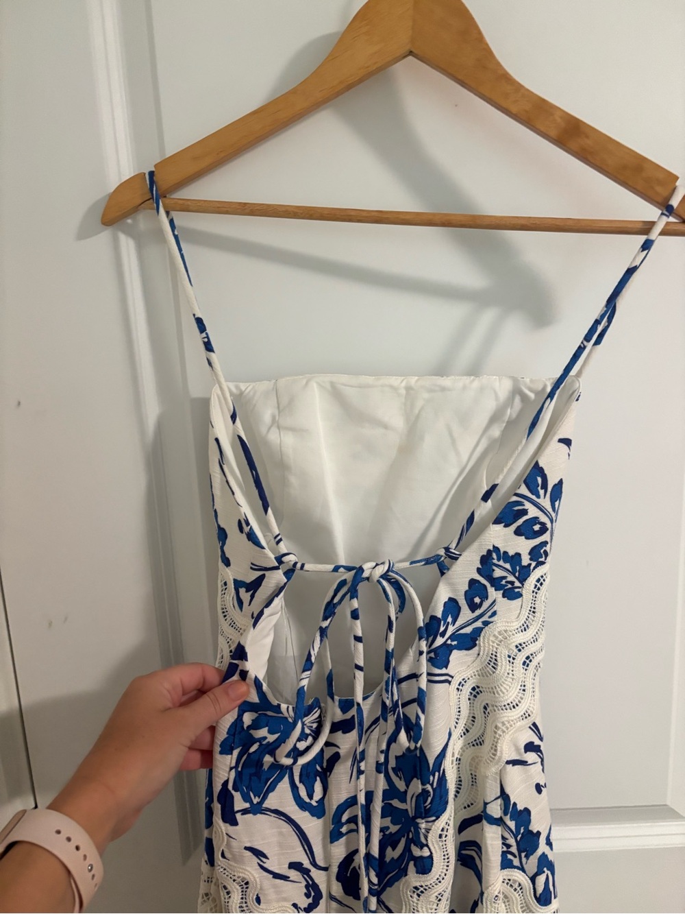 NWT SIGNIFICANT OTHER Eleni Maxi Dress Blue Ivory Lace Cream Hibiscus Size 2 - Picture 11 of 15